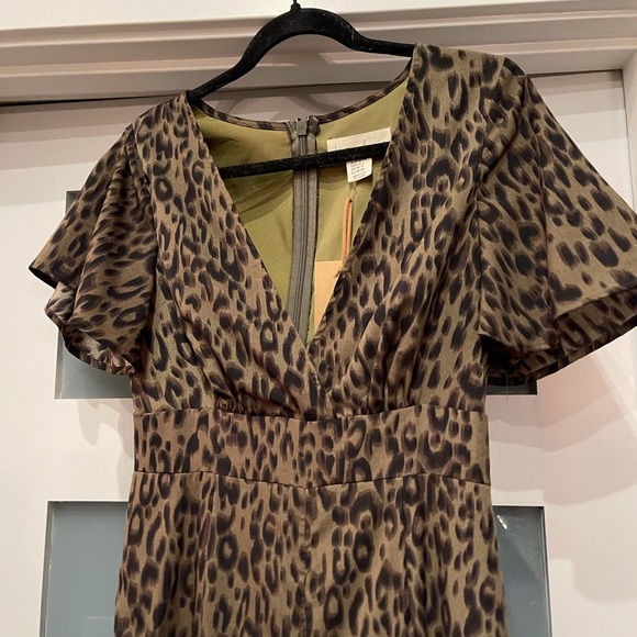 PRICE DROP ⬇️⬇️⬇️Beautiful !!!! Lost in Lunar. ‘Calli’ pantsuit. - Picture 6 of 9